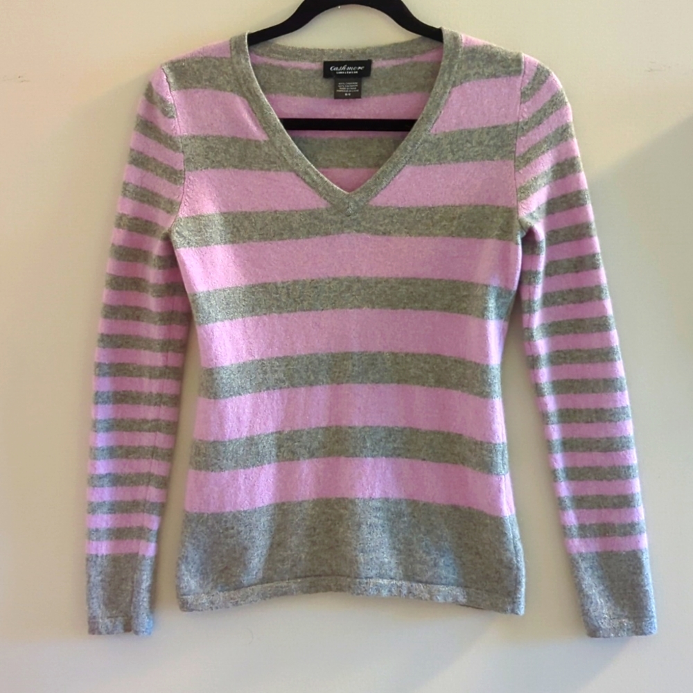 Lord & Taylor 100% Cashmere V-neck purple and gray sweater medium